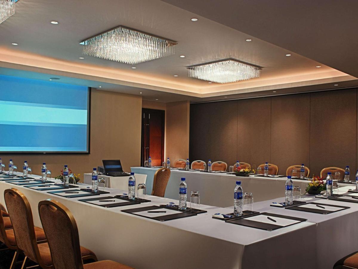 Joy Nostalg Hotel And Suites Manila Managed By The Ascott Limited Pasig City Eksteriør bilde